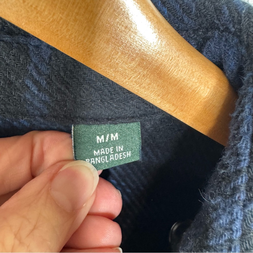Orvis Navy and Black Plaid Shirt Jacket with Pockets Medium - Picture 5 of 7